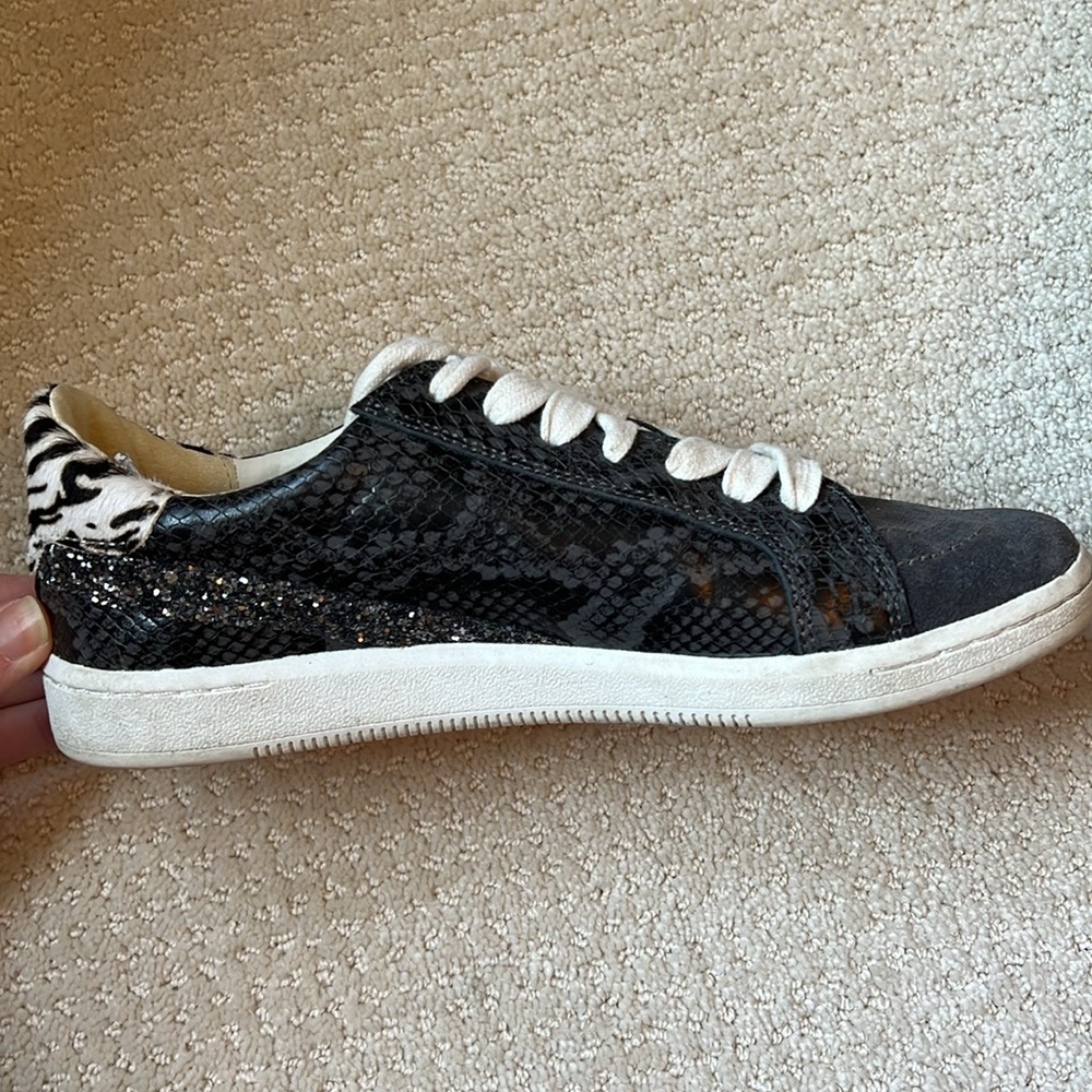 Dolce Vita charcoal snake print leather fashion sneakers. Women’s Size 7.5.